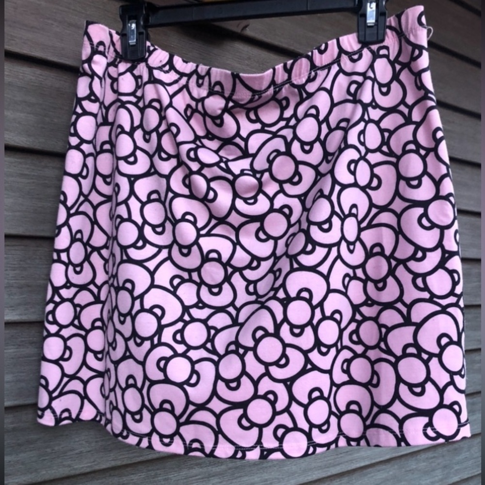 Hello Kitty πΈπ± Skirt XL super fun and relaxing very comfortable and enjoyable! - Picture 11 of 16